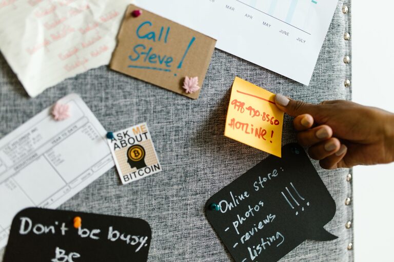 How to Set Up a Family Command Center for a More Organized Home