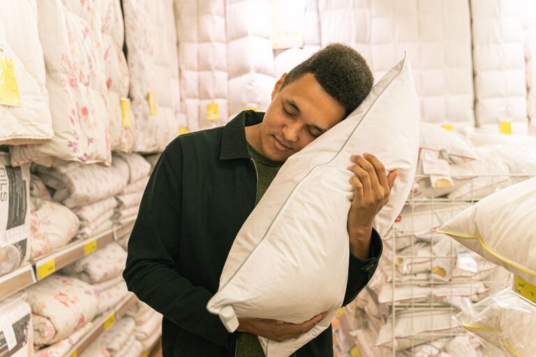 How to Choose the Right Pillow for Better Sleep